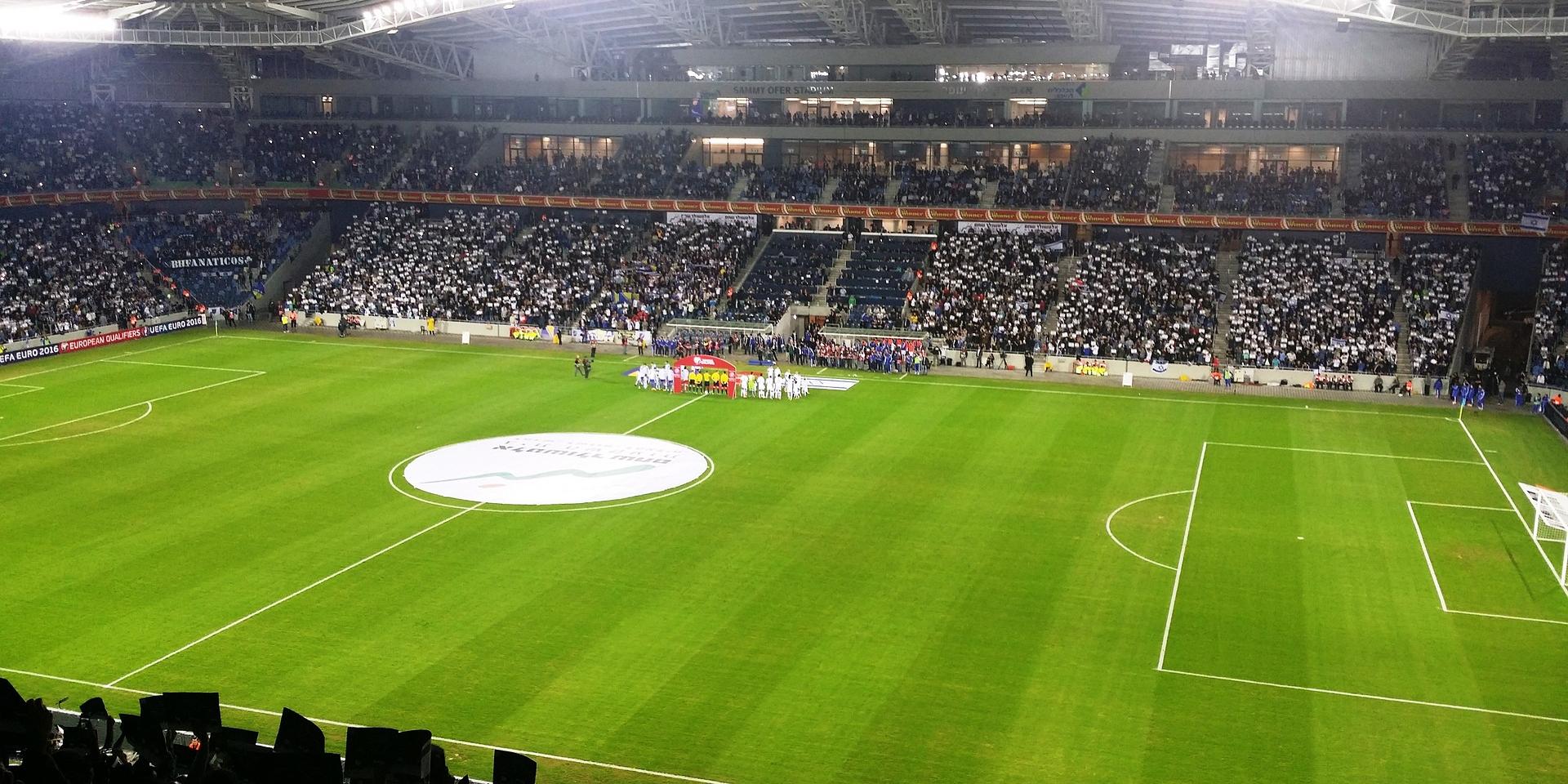 Fußballstadion